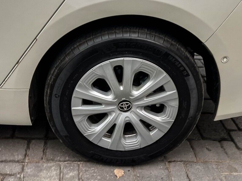 2019 Toyota Prius L Eco Wilmington NC