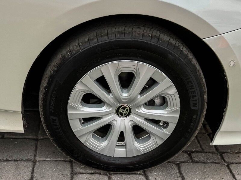 2019 Toyota Prius L Eco Wilmington NC