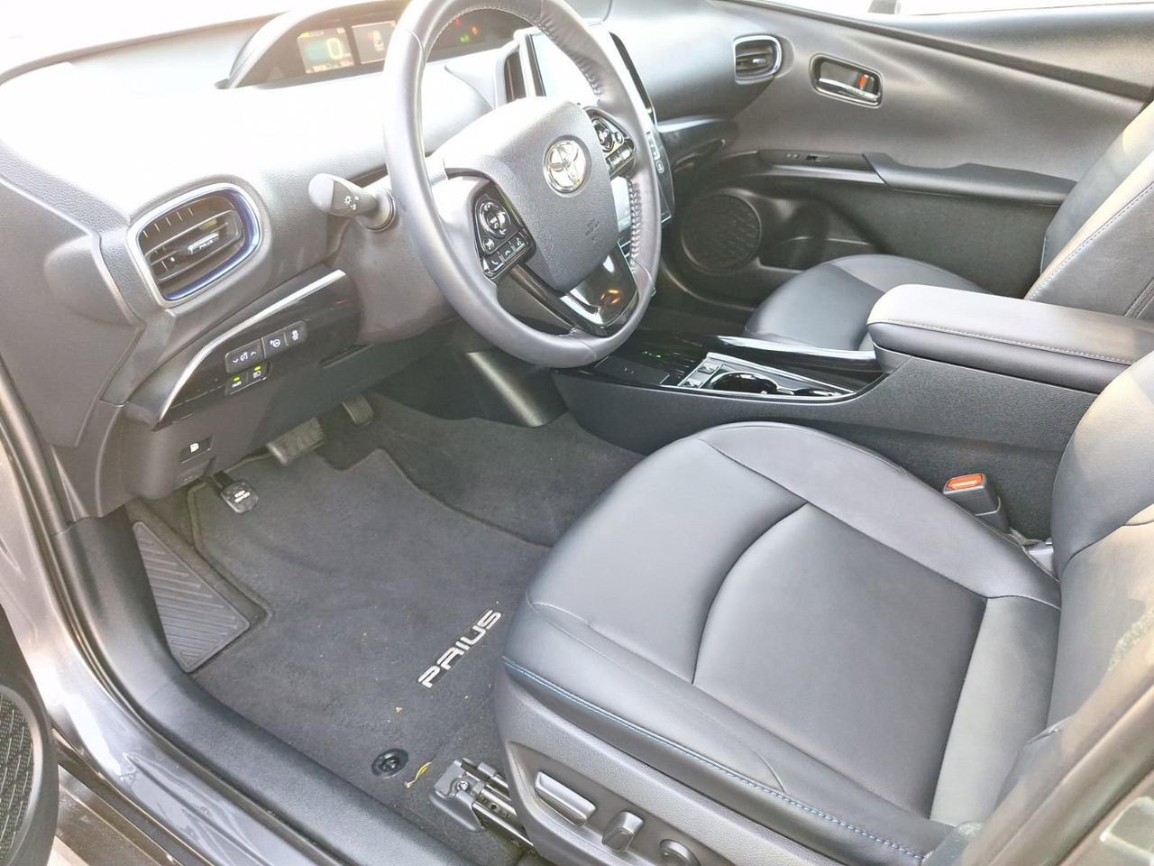 2019 Toyota Prius Limited Hurst TX