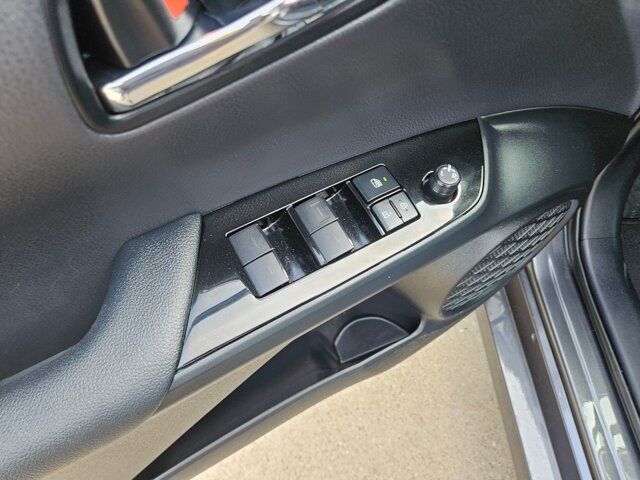 2019 Toyota Prius Limited Dallas TX