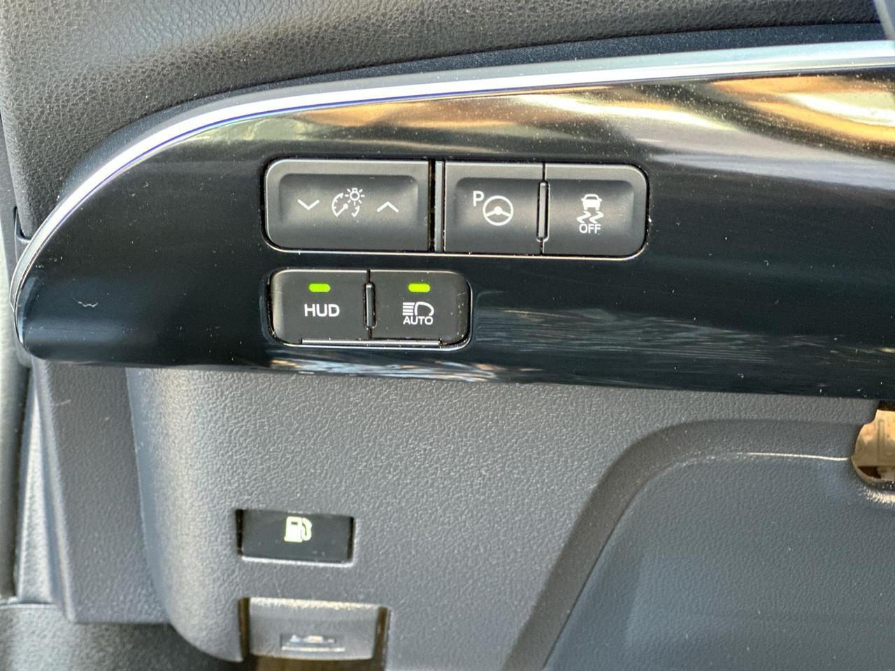 2019 Toyota Prius Limited Tucson AZ