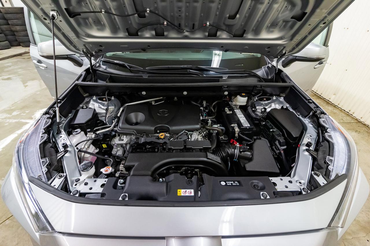 2019 Toyota RAV4 AWD LE BCam Red Deer AB