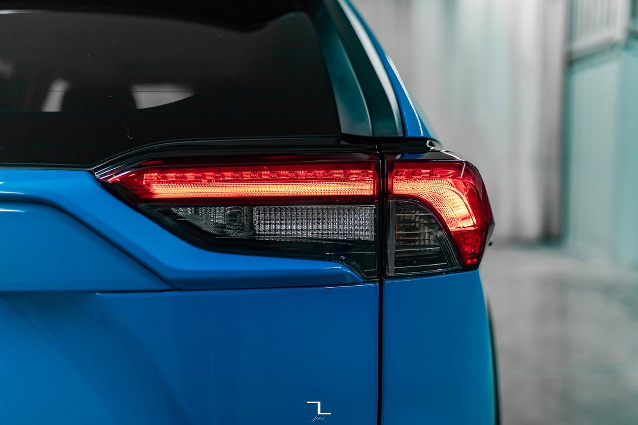 2019 Toyota RAV4 AWD Trail Leather Roof BCam Red Deer AB