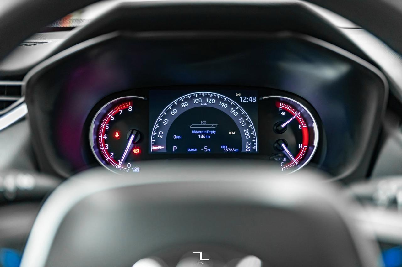 2019 Toyota RAV4 AWD Trail Leather Roof BCam Red Deer AB