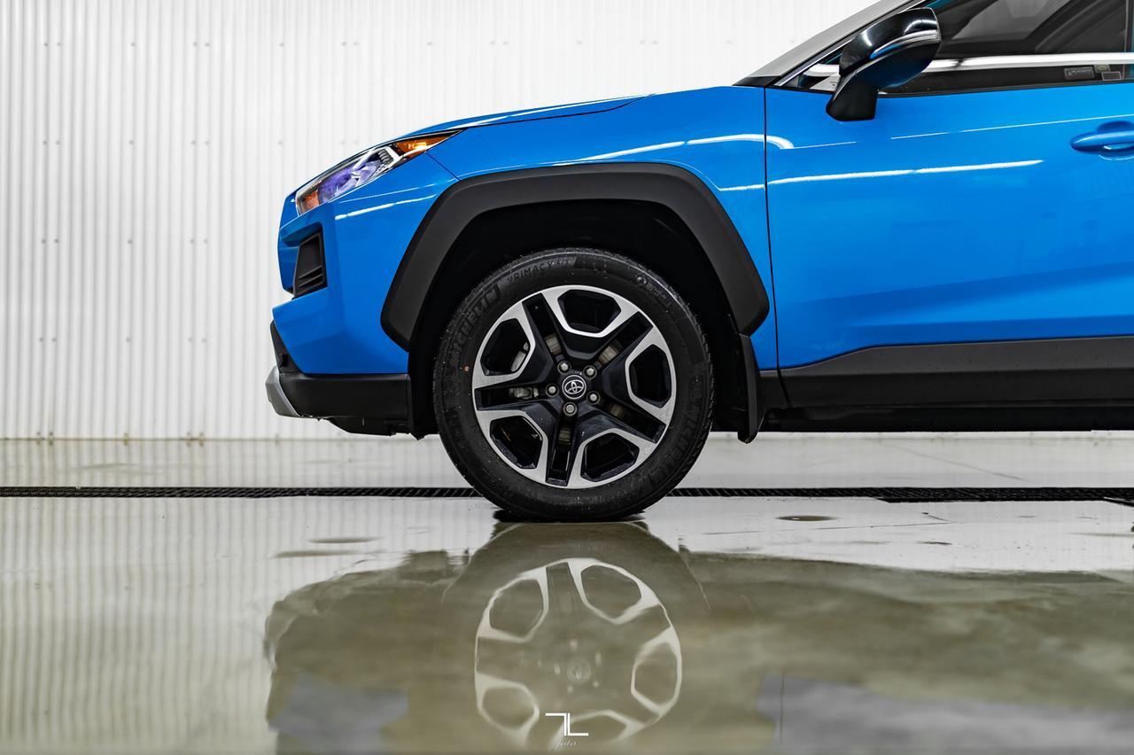 2019 Toyota RAV4 AWD Trail Leather Roof BCam Red Deer AB