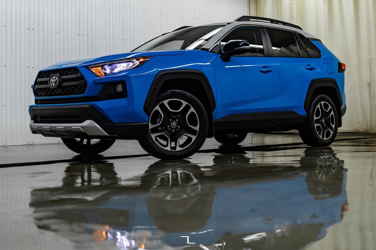 2019 Toyota RAV4 AWD Trail Leather Roof BCam Red Deer AB
