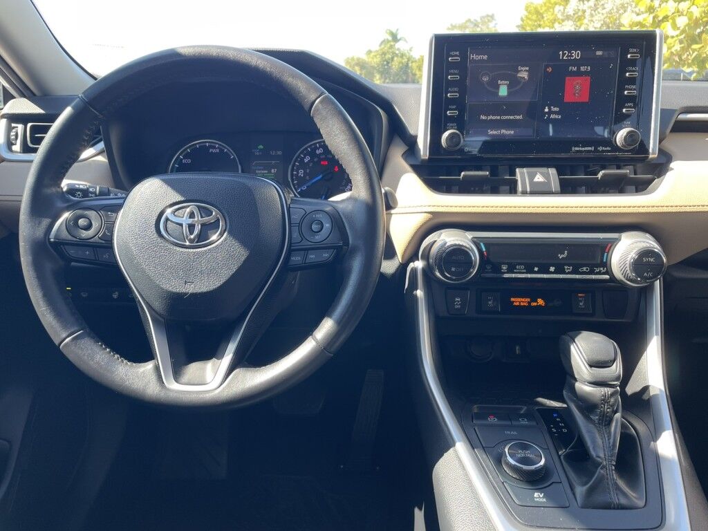 2019 Toyota RAV4 HYBRID XLE~1 OWNER~SUNROOF~APPLE CARPLAY~ONLINE FINANCE AND SHIPPING AVAILABLE!!! Sarasota FL