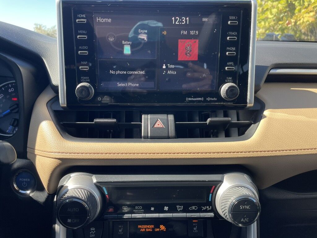 2019 Toyota RAV4 HYBRID XLE~1 OWNER~SUNROOF~APPLE CARPLAY~ONLINE FINANCE AND SHIPPING AVAILABLE!!! Sarasota FL