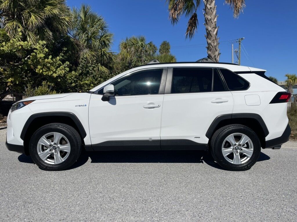 2019 Toyota RAV4 HYBRID XLE~1 OWNER~SUNROOF~APPLE CARPLAY~ONLINE FINANCE AND SHIPPING AVAILABLE!!!