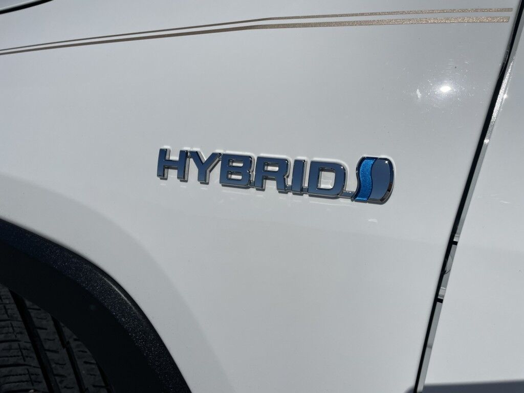 2019 Toyota RAV4 HYBRID XLE~1 OWNER~SUNROOF~APPLE CARPLAY~ONLINE FINANCE AND SHIPPING AVAILABLE!!! Sarasota FL