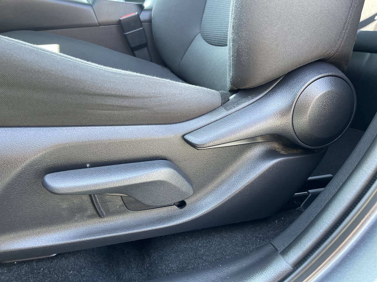 2019 Toyota RAV4 Hybrid LE White River Junction VT