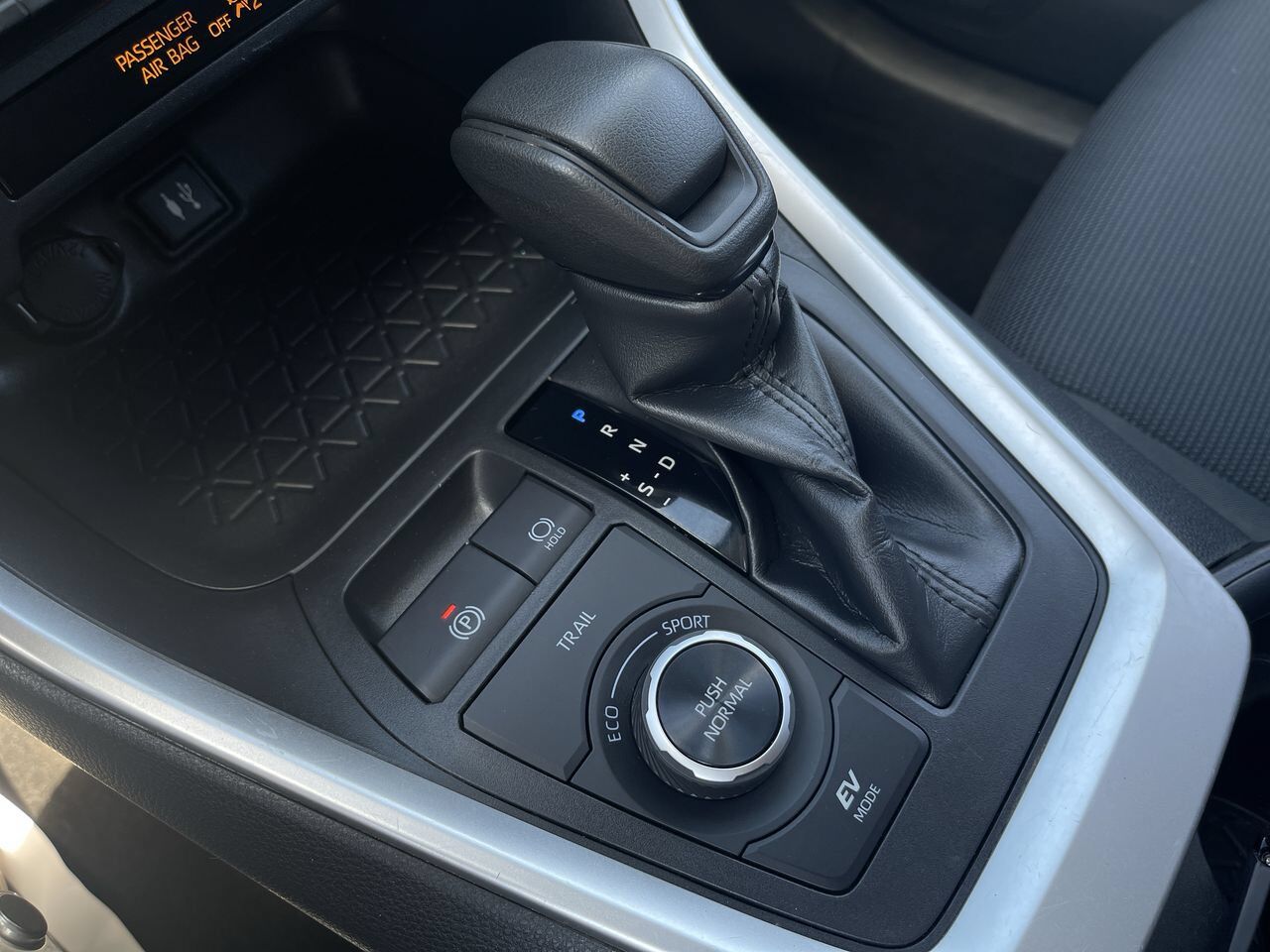 2019 Toyota RAV4 Hybrid LE White River Junction VT