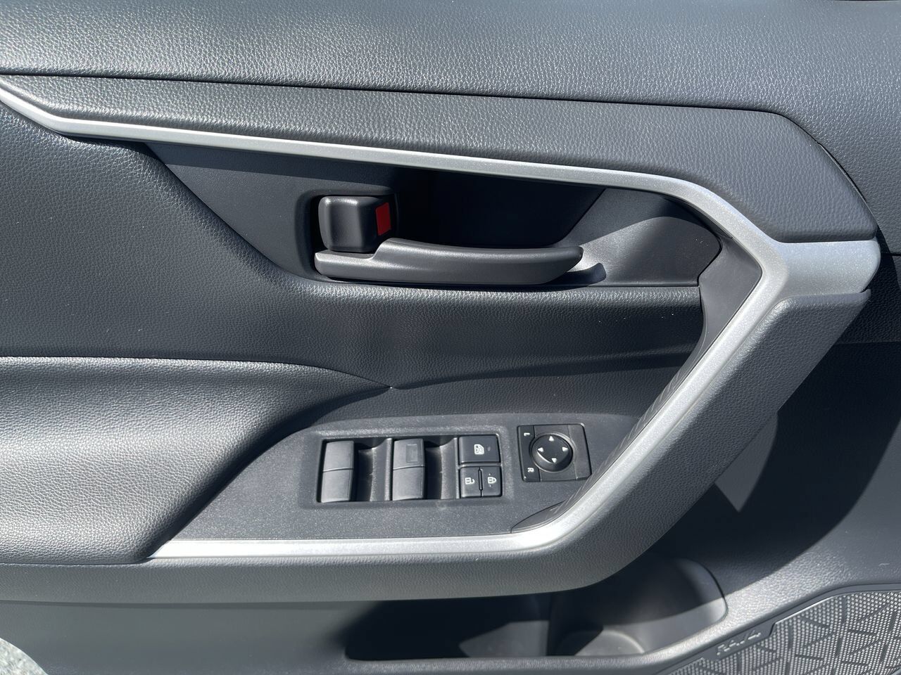 2019 Toyota RAV4 Hybrid LE White River Junction VT