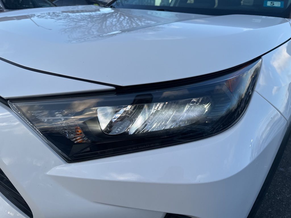 2019 Toyota RAV4 Hybrid LE