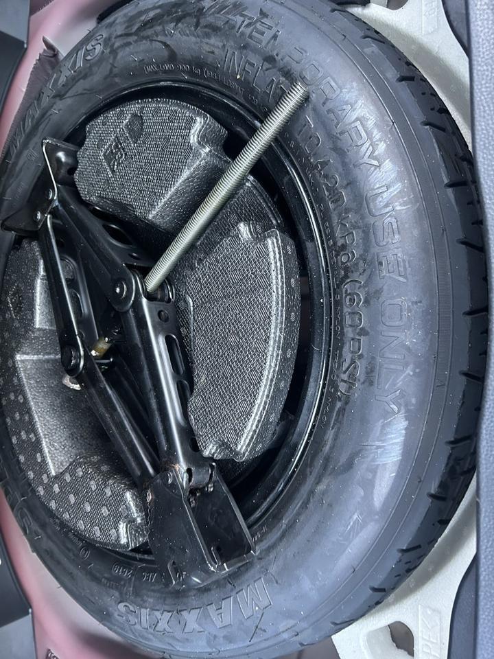 2019 Toyota RAV4 Hybrid Limited - 1 OWNER - GREAT SERVICE HISTORY Webster MA