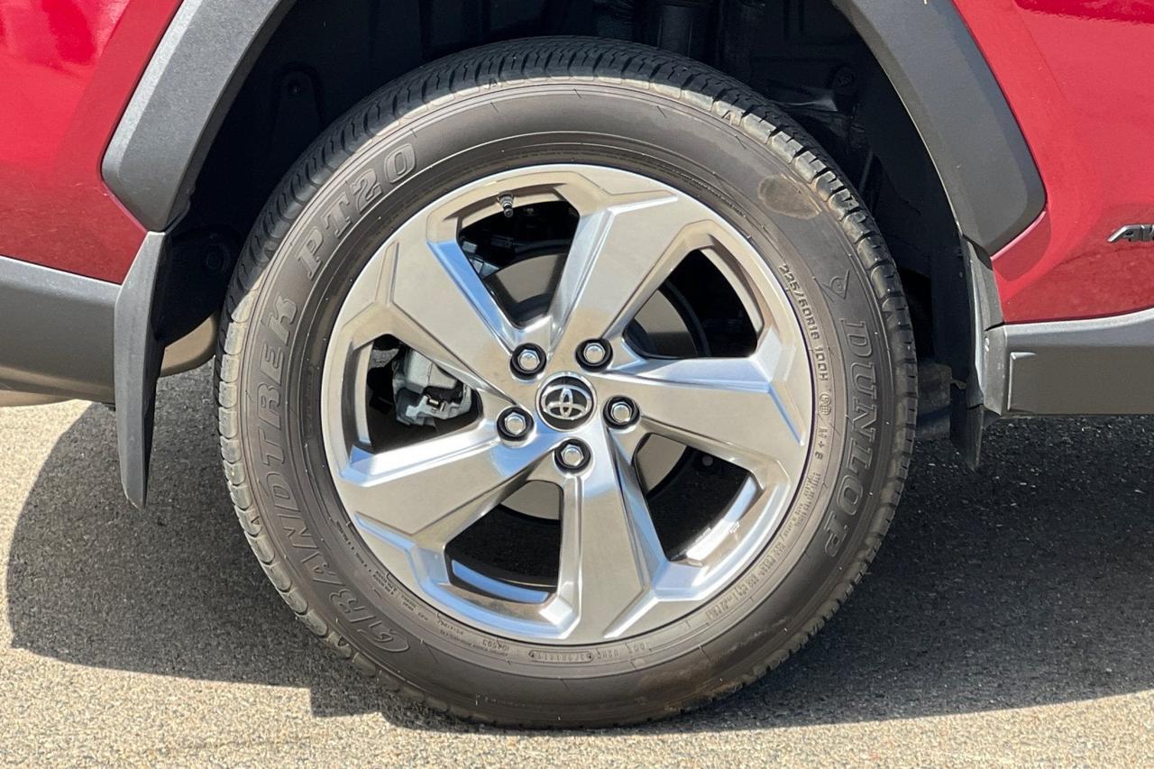 2019 Toyota RAV4 Hybrid Limited Roseville CA