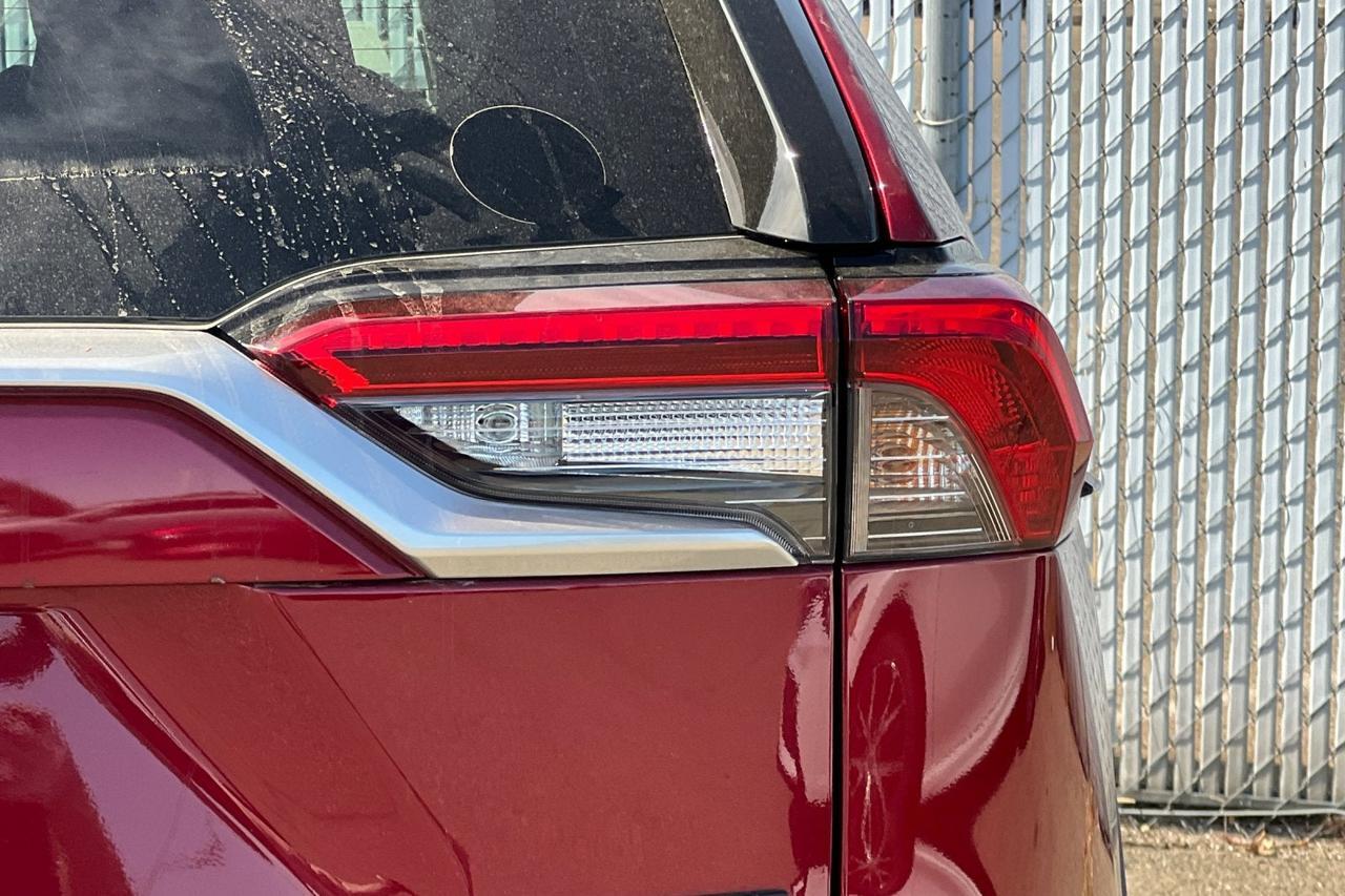2019 Toyota RAV4 Hybrid Limited Roseville CA