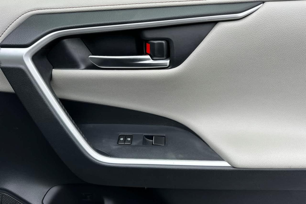 2019 Toyota RAV4 Hybrid Limited Roseville CA