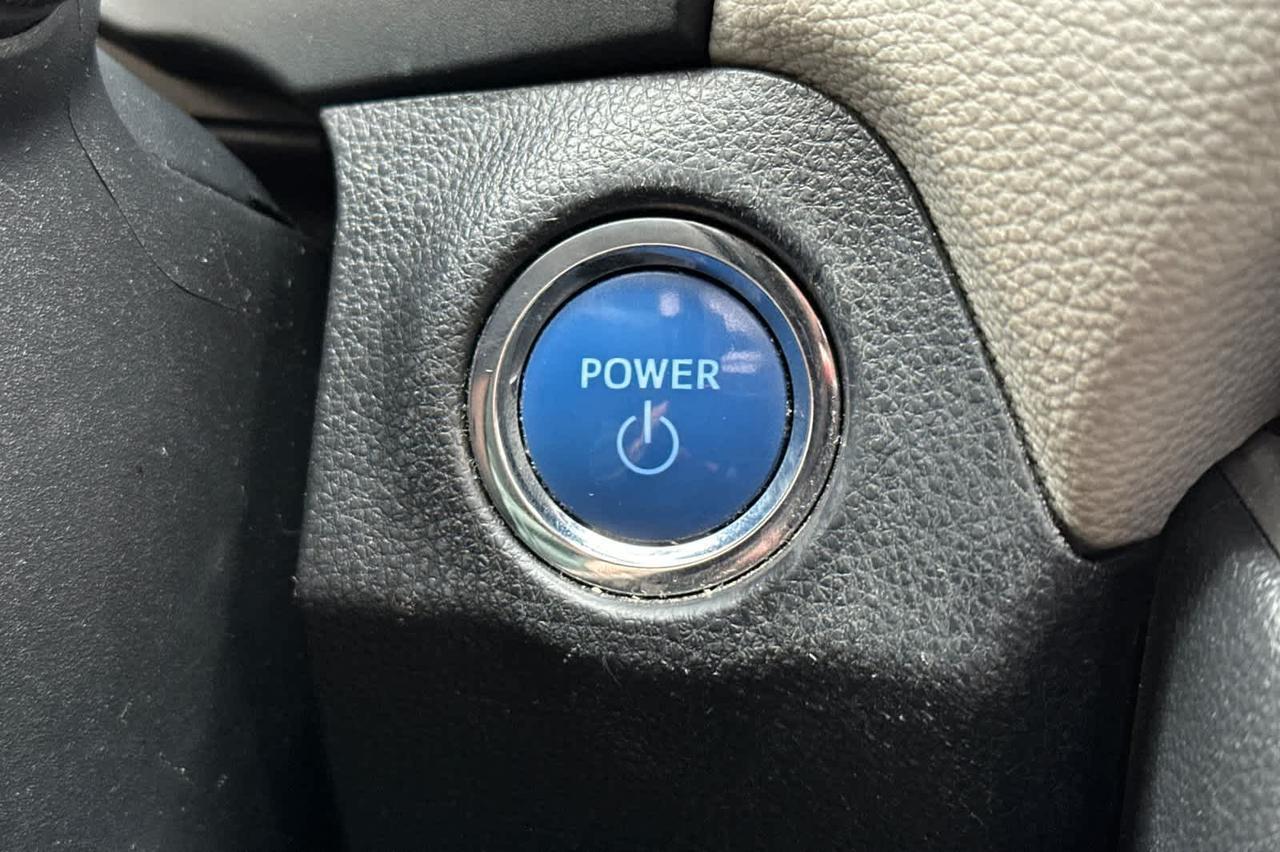 2019 Toyota RAV4 Hybrid Limited Roseville CA