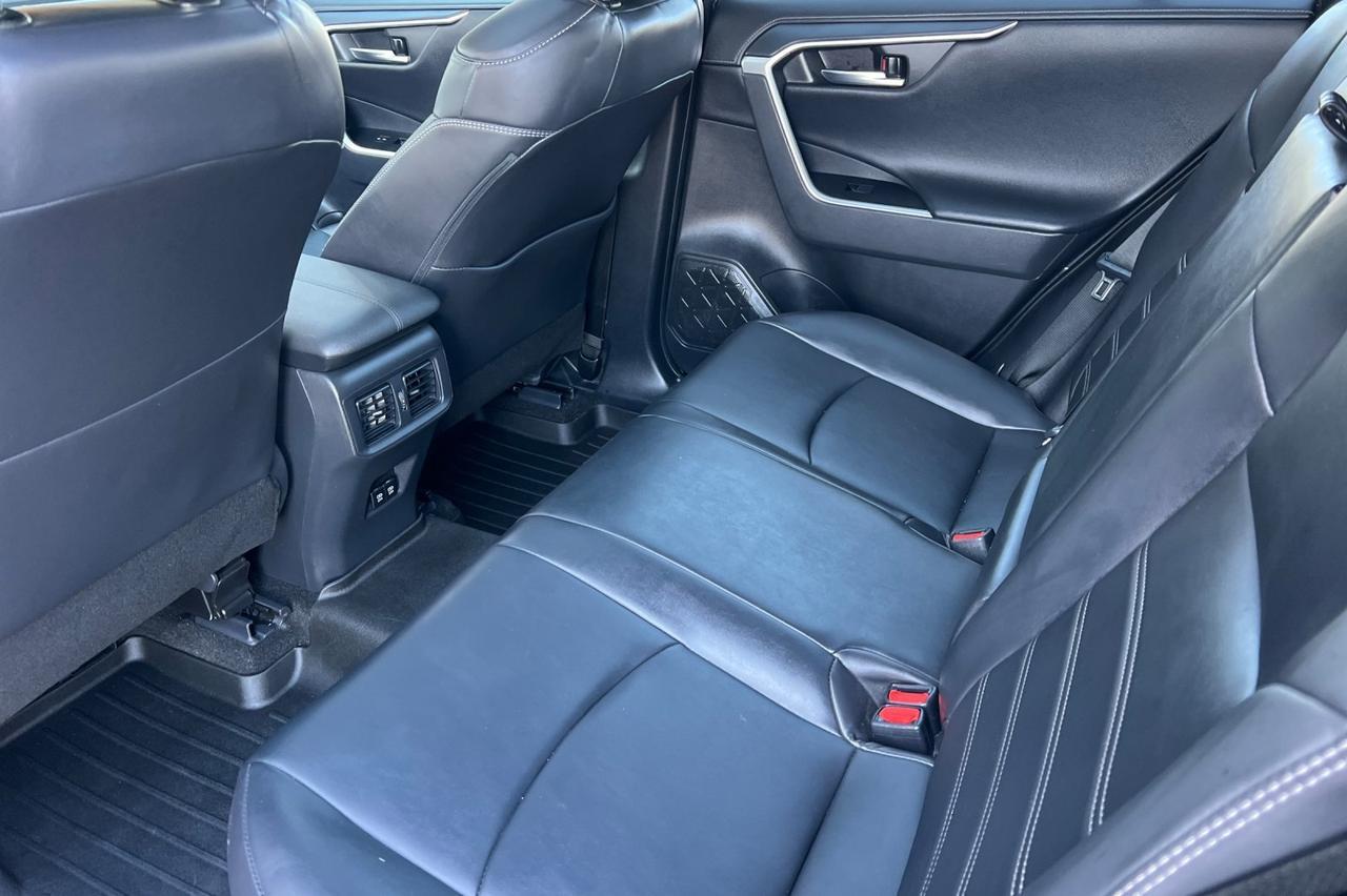 2019 Toyota RAV4 Hybrid Limited Ontario OR