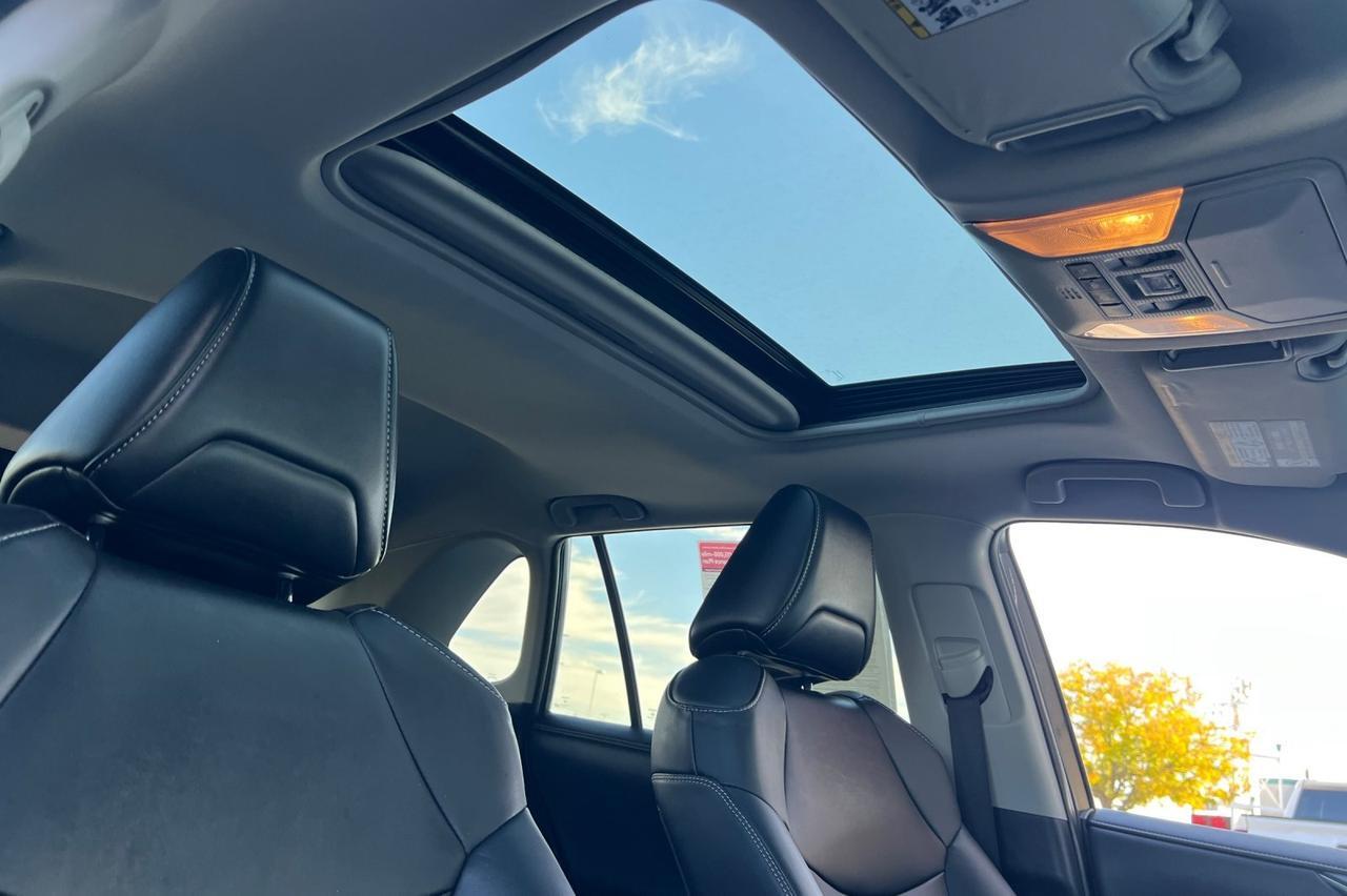 2019 Toyota RAV4 Hybrid Limited Ontario OR