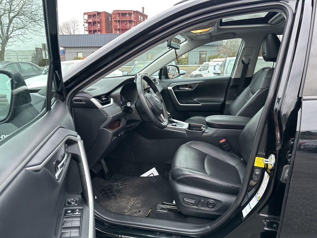 2019 Toyota RAV4 Hybrid Limited Worcester MA 2019 Toyota RAV4 Hybrid Limited Worcester MA