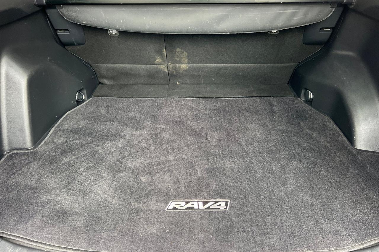 2019 Toyota RAV4 Hybrid XLE Roseville CA