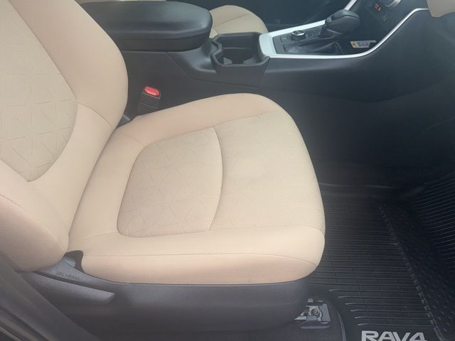 2019 Toyota RAV4 Hybrid XLE West Burlington IA