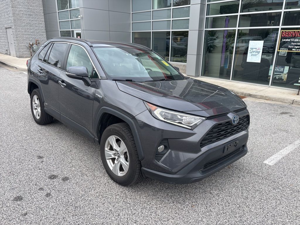 2019 Toyota RAV4 Hybrid XLE