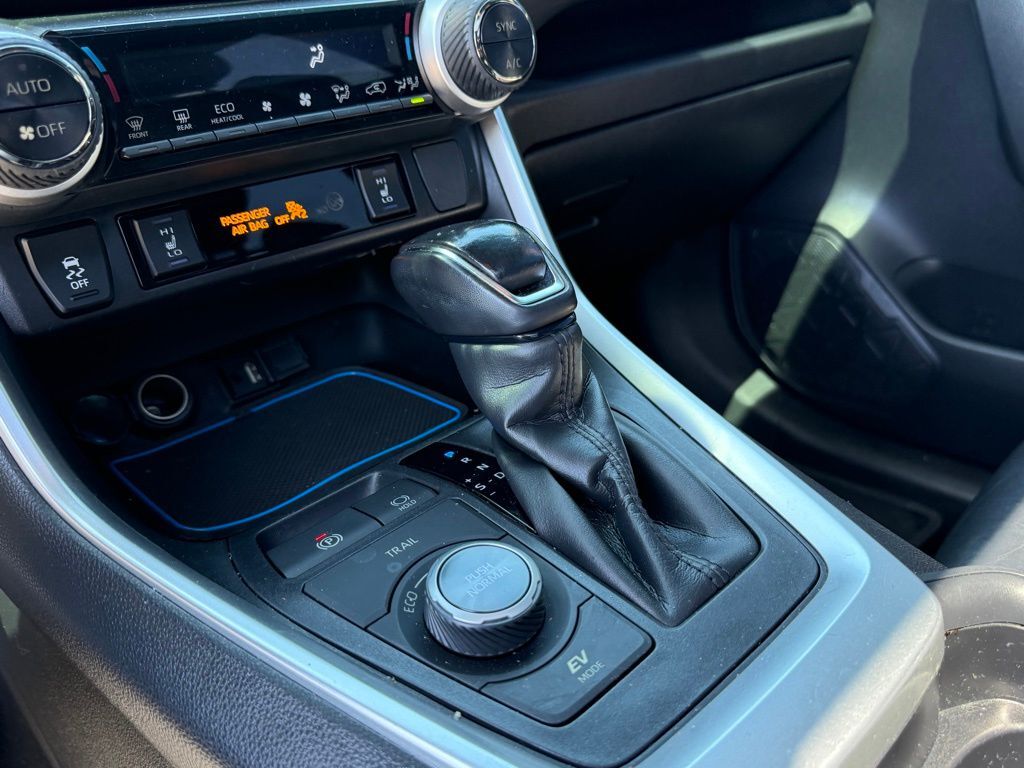 2019 Toyota RAV4 Hybrid XSE Crestwood KY
