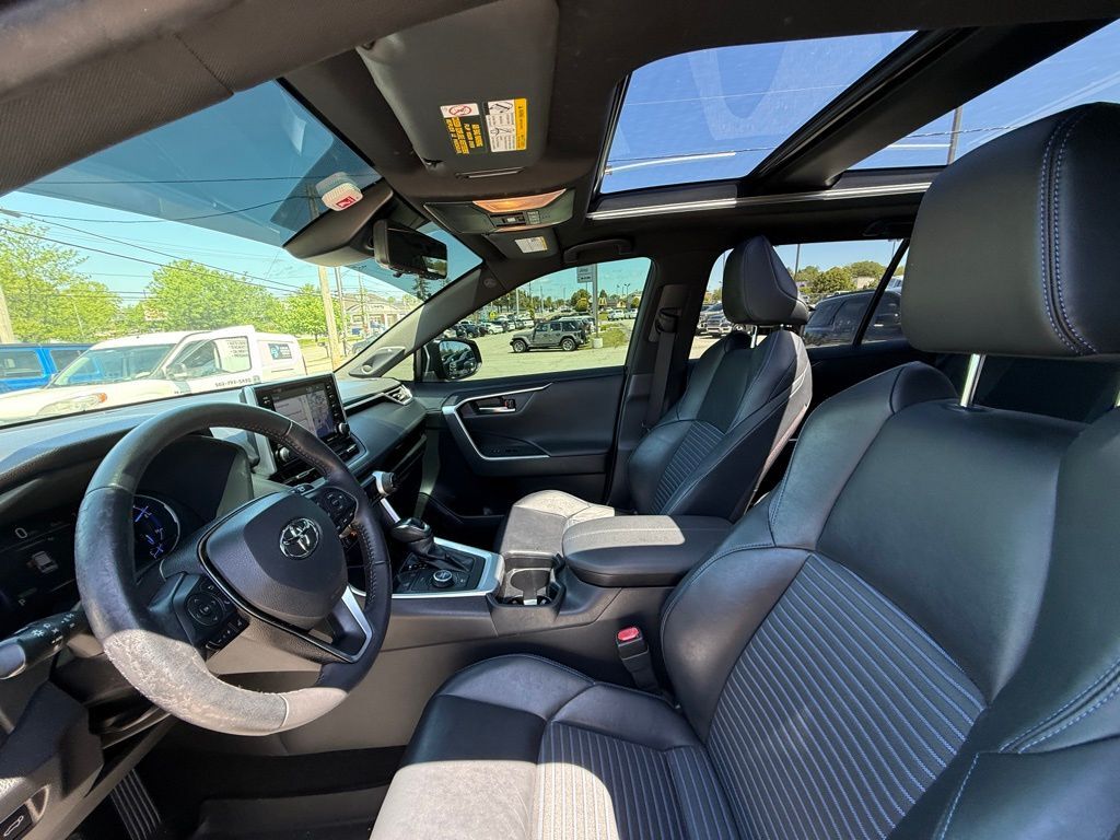 2019 Toyota RAV4 Hybrid XSE Crestwood KY