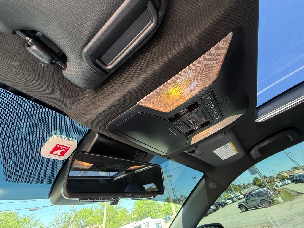 2019 Toyota RAV4 Hybrid XSE Crestwood KY
