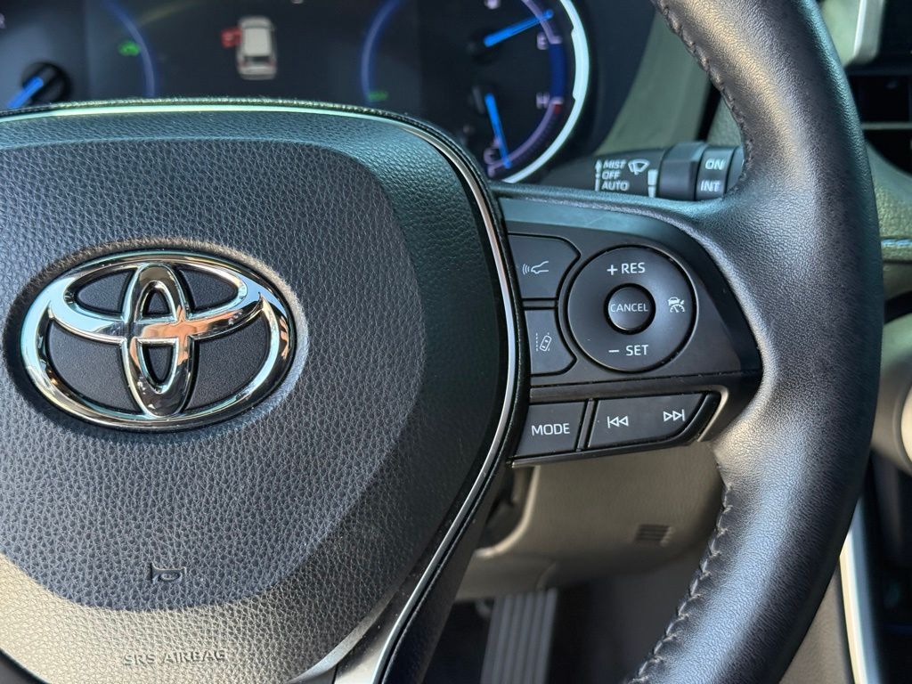 2019 Toyota RAV4 Hybrid XSE Crestwood KY