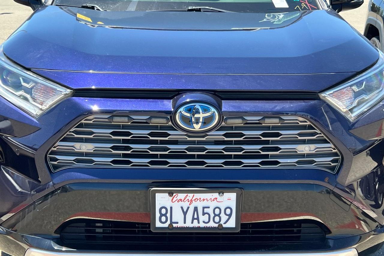 2019 Toyota RAV4 Hybrid XSE Roseville CA