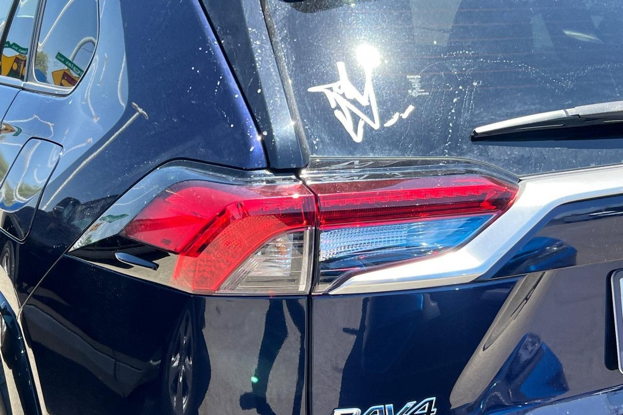 2019 Toyota RAV4 Hybrid XSE Roseville CA