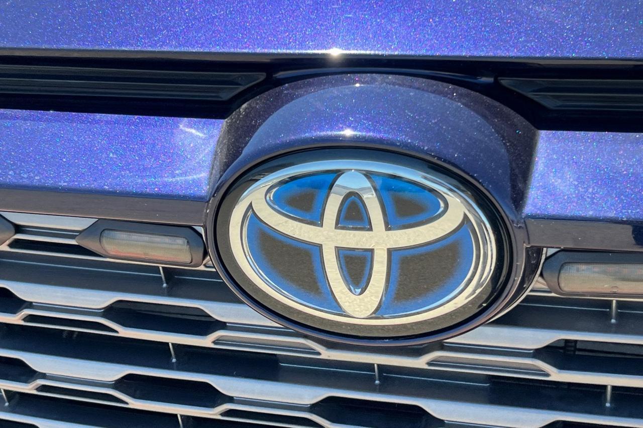 2019 Toyota RAV4 Hybrid XSE Roseville CA