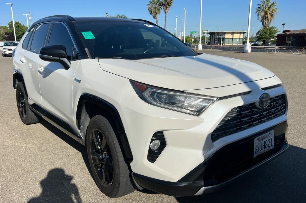 2019 Toyota RAV4 Hybrid XSE
