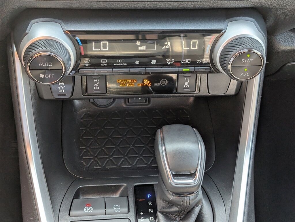 2019 Toyota RAV4 Hybrid XSE
