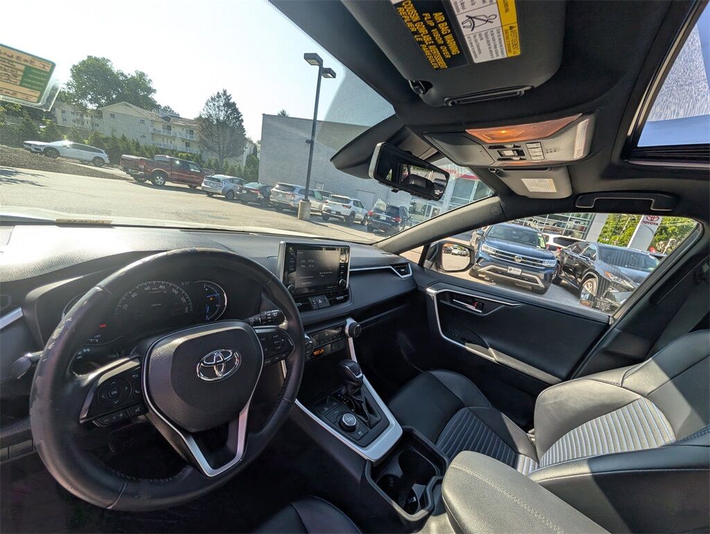 2019 Toyota RAV4 Hybrid XSE