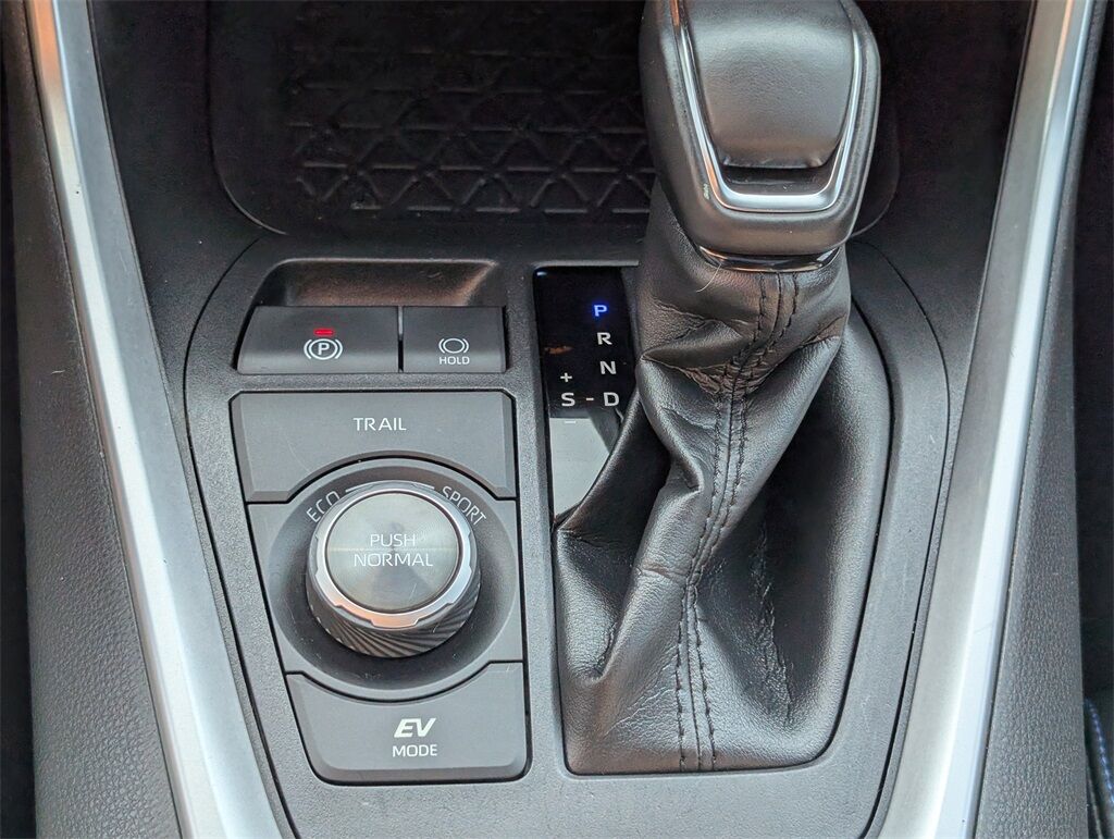 2019 Toyota RAV4 Hybrid XSE