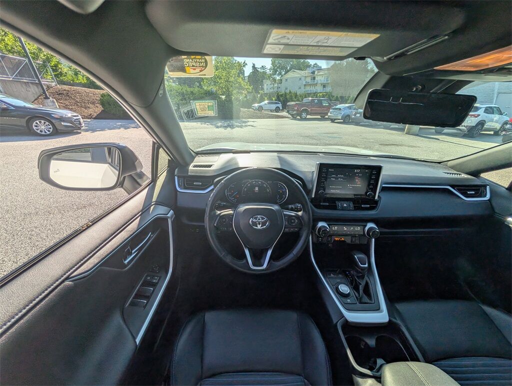 2019 Toyota RAV4 Hybrid XSE