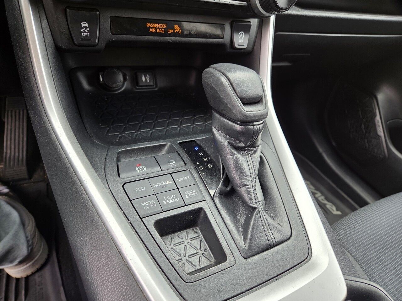 2019 Toyota RAV4 LE Charlton MA