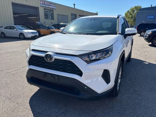 2019 Toyota RAV4 LE