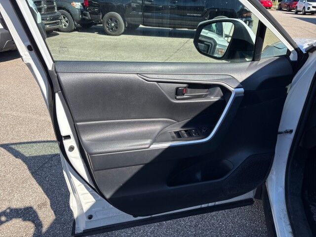 2019 Toyota RAV4 LE Cleveland OH