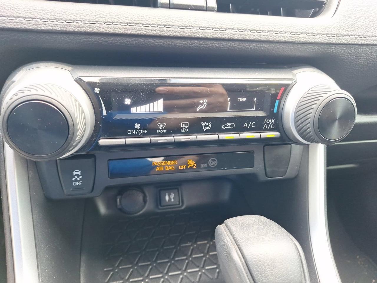 2019 Toyota RAV4 LE Hurst TX