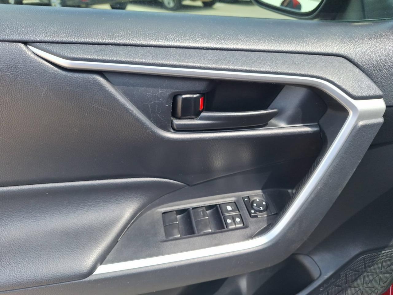 2019 Toyota RAV4 LE Hurst TX