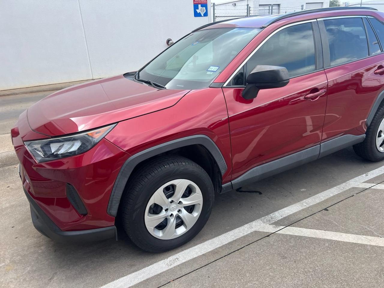 2019 Toyota RAV4 LE Hurst TX