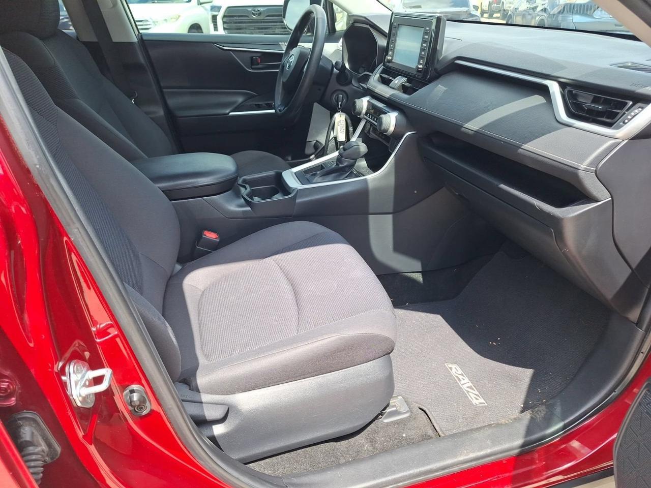 2019 Toyota RAV4 LE Hurst TX