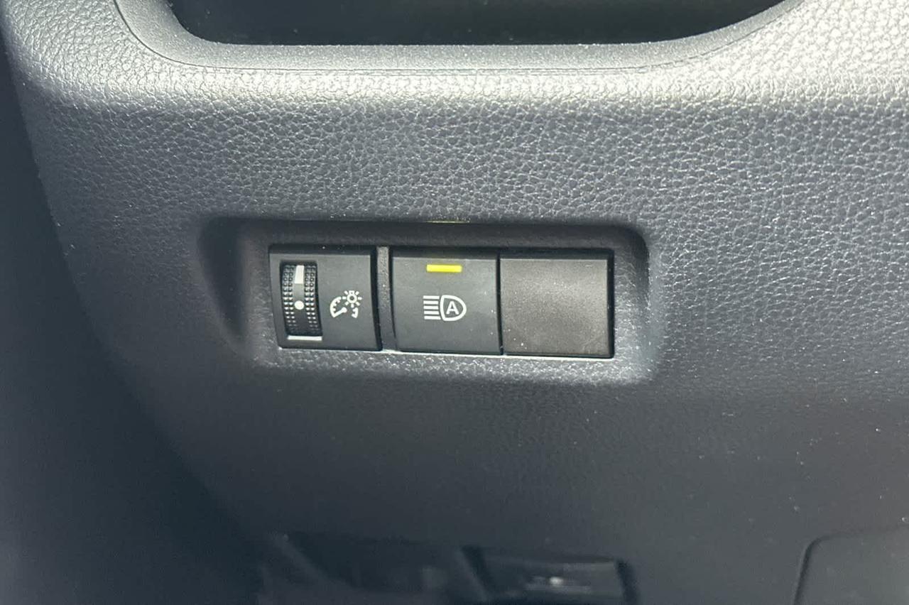 2019 Toyota RAV4 LE Roseville CA