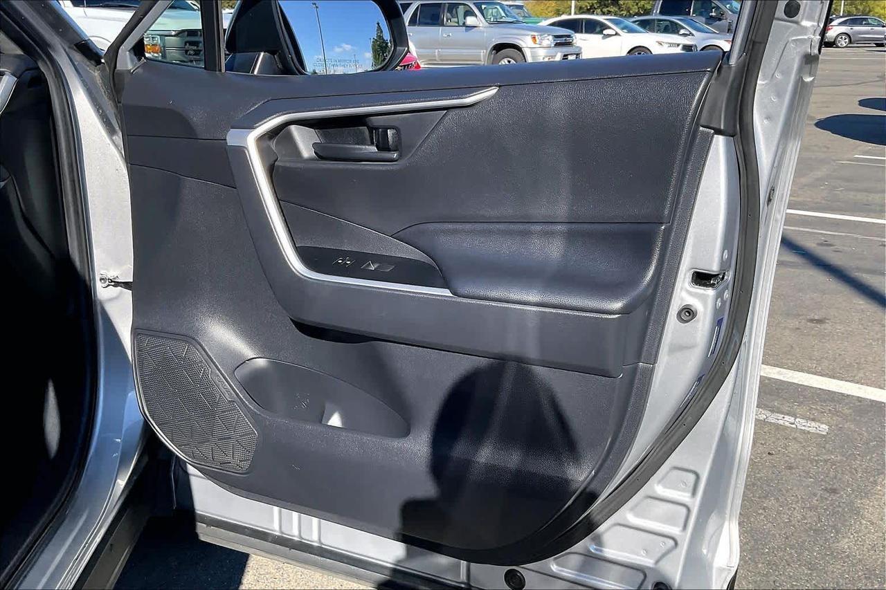 2019 Toyota RAV4 LE Roseville CA